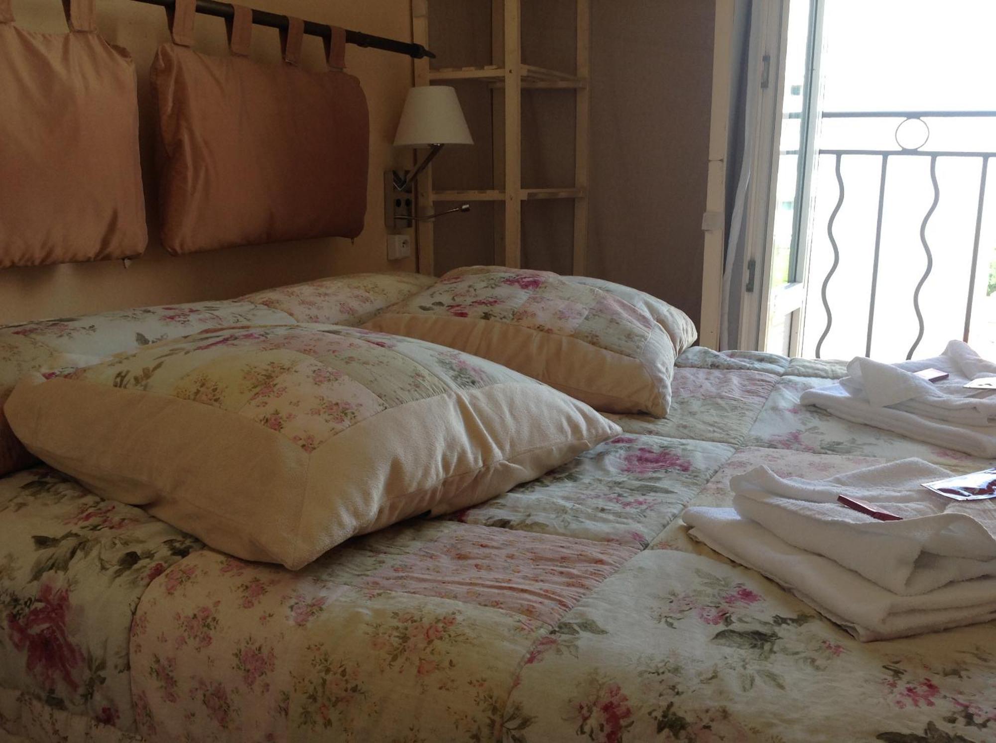 Boutique Hotel Couleurs Suds 칸느 객실 사진